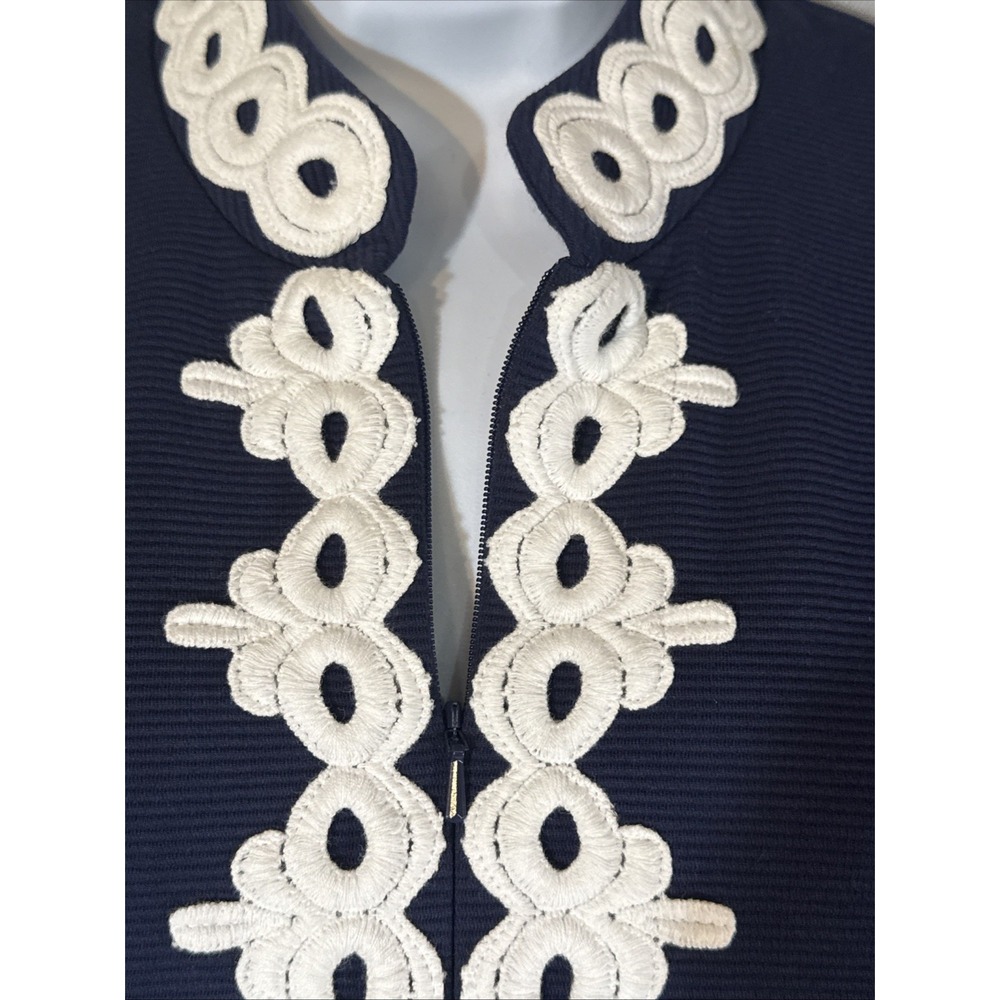 Lilly Pulitzer Callista Shift Dress True Navy Blue White Lace Trim Medium M - Picture 3 of 6